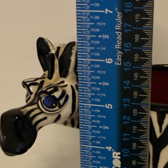 Lynda Corneille Swak Zebra Mug Safari Artistic Handcrafted 7" W x 6.5" L - Picture 8 of 8